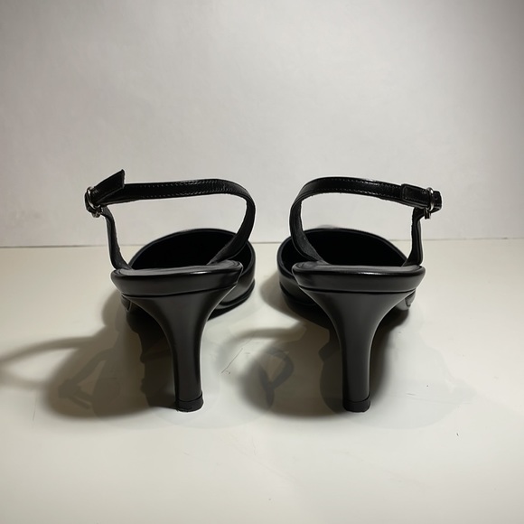 Salvatore Ferragamo Midnight Calf Heel - Picture 3 of 5